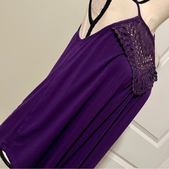 ☀️ Spaghetti Strap Flowy Halter Top - Picture 12 of 12